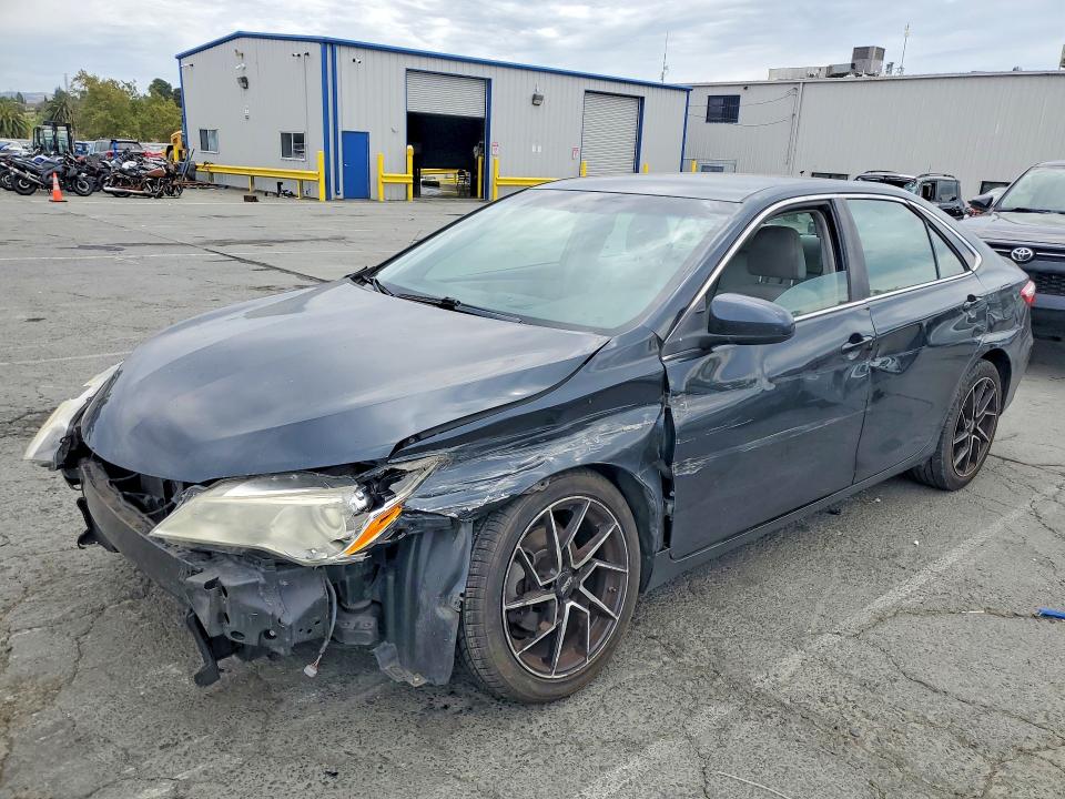 Продажа на аукционе авто 2015 Toyota Camry, vin: 4T1BF1FK9FU932040, номер лота: 60852936