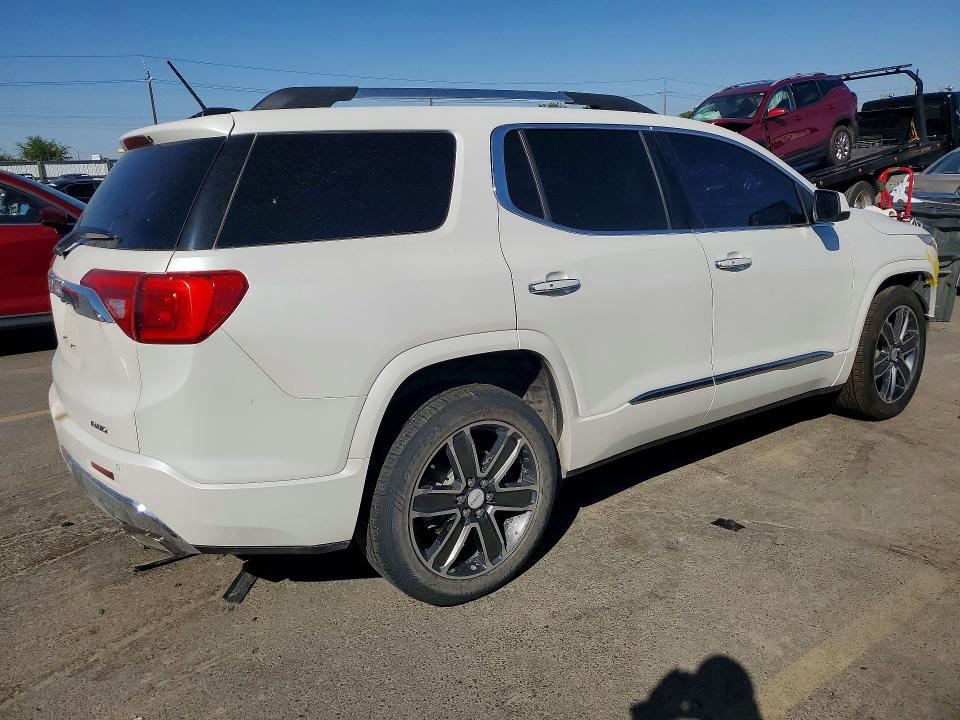 60829316 :رقم المزاد ، 1GKKNXLS6HZ298601 vin ، 2017 Gmc Acadia مزاد بيع