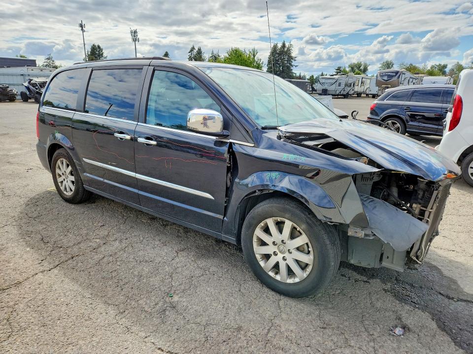 61634856 :رقم المزاد ، 2C4RC1CG6CR162741 vin ، 2012 Chrysler Town & Country مزاد بيع