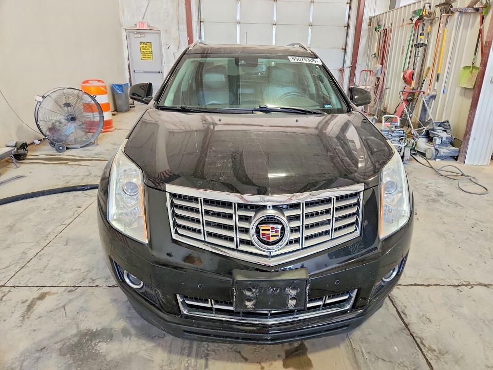 85625305 :رقم المزاد ، 3GYFNGE38FS629296 vin ، 2015 Cadillac Srx مزاد بيع