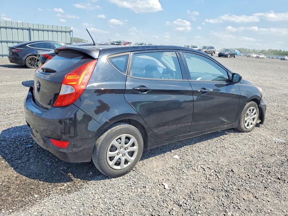 2013 Hyundai Accent მანქანა იყიდება აუქციონზე, vin: KMHCT5AE3DU101362, აუქციონის ნომერი: 60135756