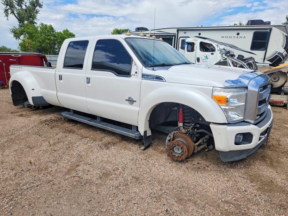 60422846 :رقم المزاد ، 1FT8W4DT9FEC35215 vin ، 2015 Ford F450 مزاد بيع