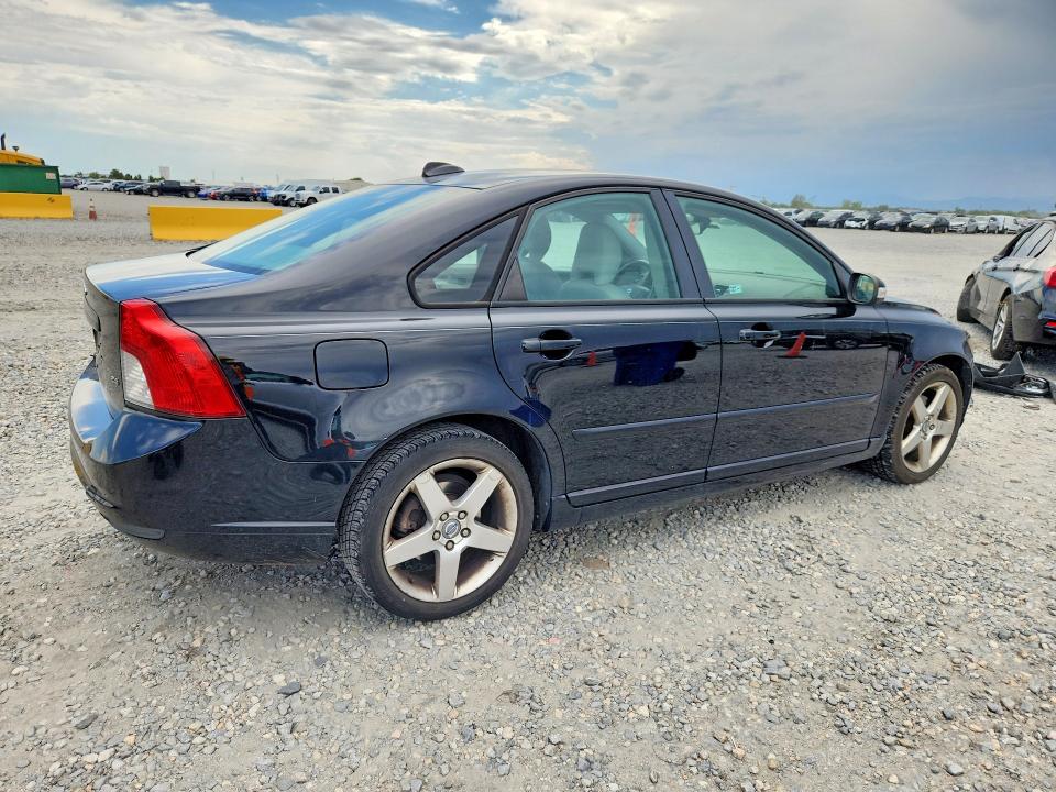 2008 Volvo S40 მანქანა იყიდება აუქციონზე, vin: YV1MS382882384753, აუქციონის ნომერი: 62765716