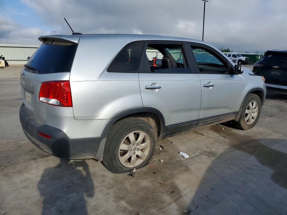 Продажа на аукционе авто 2013 Kia Sorento, vin: 5XYKT3A15DG359370, номер лота: 60948586