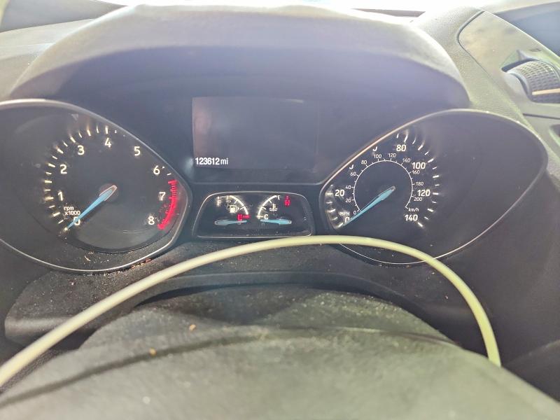 Продаж на аукціоні авто 2017 Ford Escape, vin: 1FMCU0F70HUA60544, номер лоту: 61002256