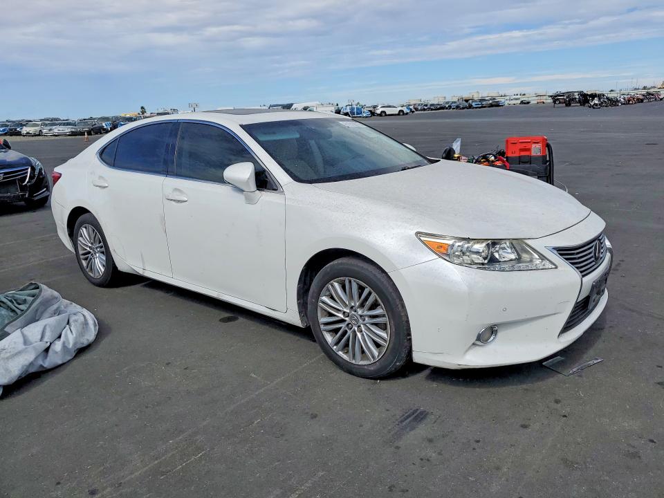 Продажа на аукционе авто 2015 Lexus Es, vin: JTHBK1GG0F2206054, номер лота: 61918016