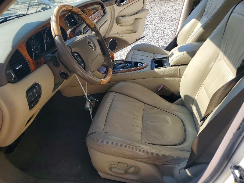 2007 Jaguar Xj8 მანქანა იყიდება აუქციონზე, vin: SAJWA71B47SH16502, აუქციონის ნომერი: 62851646