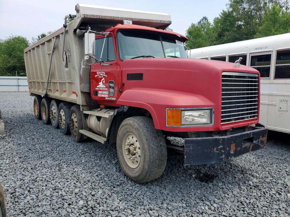 62023886 :رقم المزاد ، 1M2AD09C2XW007508 vin ، 1999 Mack 700 مزاد بيع