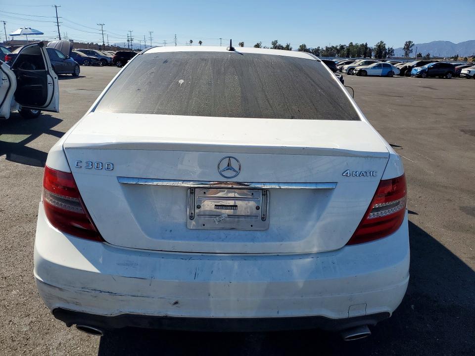 Продажа на аукционе авто 2013 Mercedes-benz C, vin: WDDGF8AB1DR246459, номер лота: 62099226