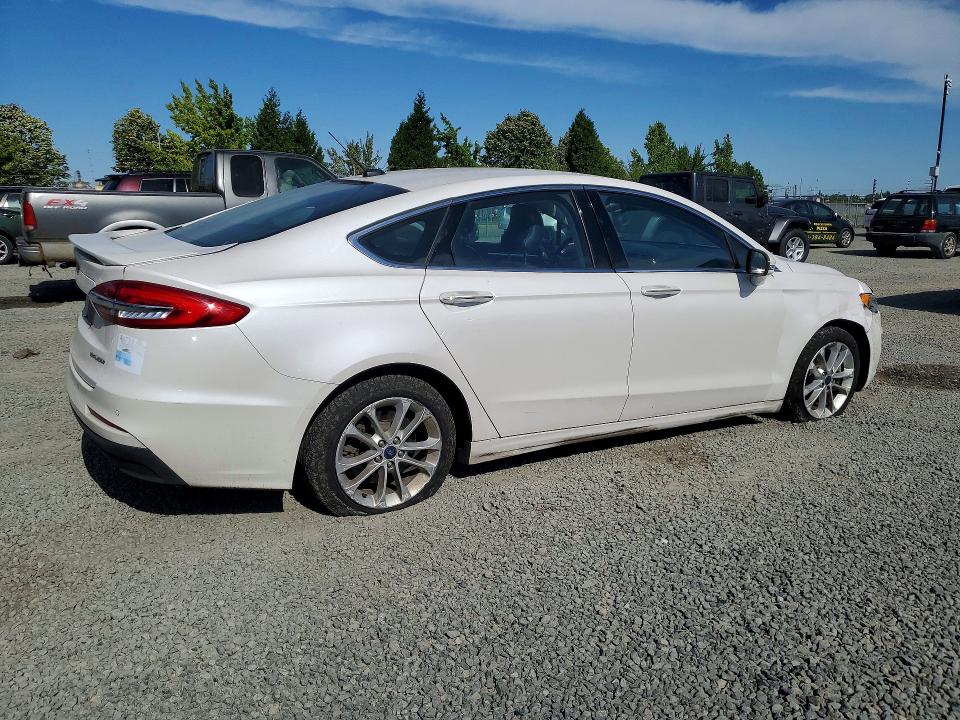 2019 Ford Fusion მანქანა იყიდება აუქციონზე, vin: 3FA6P0SU6KR236182, აუქციონის ნომერი: 60072236