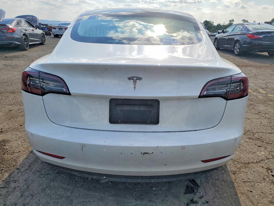 60465256 :رقم المزاد ، 5YJ3E1EA9LF740710 vin ، 2020 Tesla Model 3 مزاد بيع