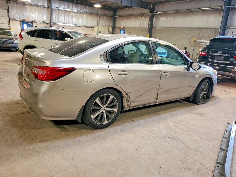 61747006 :رقم المزاد ، 4S3BNAN67F3042802 vin ، 2015 Subaru Legacy مزاد بيع