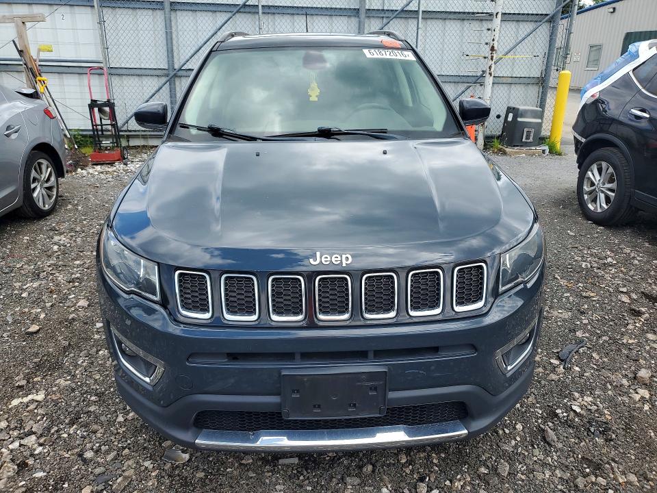 61872016 :رقم المزاد ، 3C4NJCCB0JT211558 vin ، 2018 Jeep Compass مزاد بيع