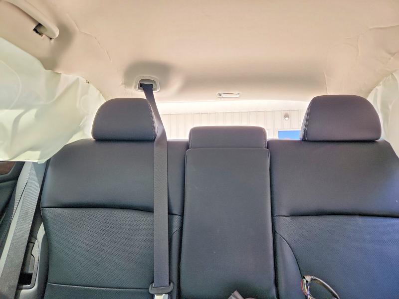 62001996 :رقم المزاد ، 4S4BSANC1J3310200 vin ، 2018 Subaru Outback مزاد بيع