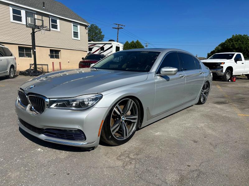 2016 Bmw 750 მანქანა იყიდება აუქციონზე, vin: WBA7F2C52GG418042, აუქციონის ნომერი: 60607826