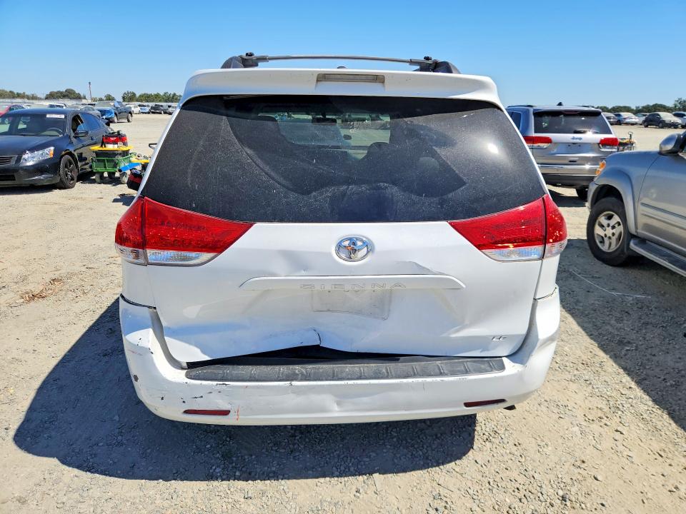 Продаж на аукціоні авто 2011 Toyota Sienna, vin: 5TDKK3DC7BS085346, номер лоту: 59009256