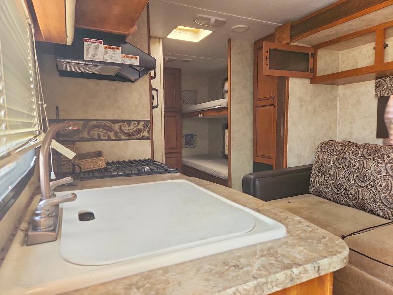 85630935 :رقم المزاد ، 4YDT23020BD420179 vin ، 2011 Keystone Bullet مزاد بيع