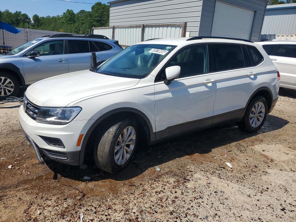 Продажа на аукционе авто 2020 Volkswagen Tiguan, vin: 3VV0B7AX2LM088972, номер лота: 60979666