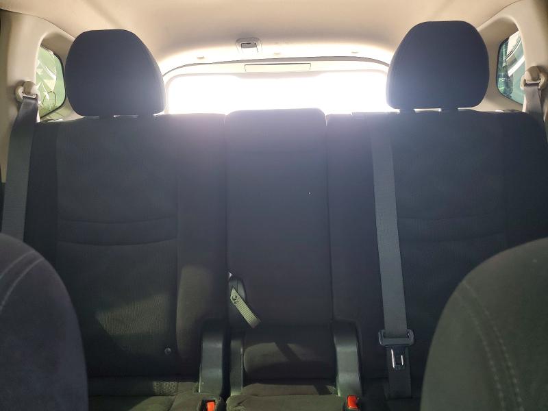 60886276 :رقم المزاد ، 5N1AT2MT7FC802043 vin ، 2015 Nissan Rogue مزاد بيع