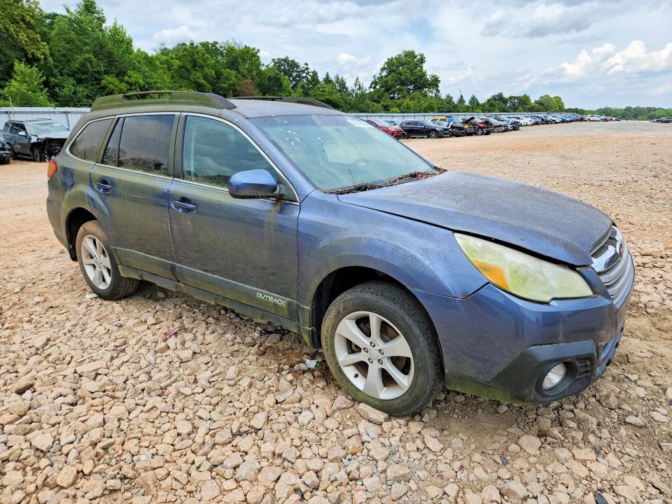 60888596 :رقم المزاد ، 4S4BRCCC6D3244872 vin ، 2013 Subaru Outback مزاد بيع