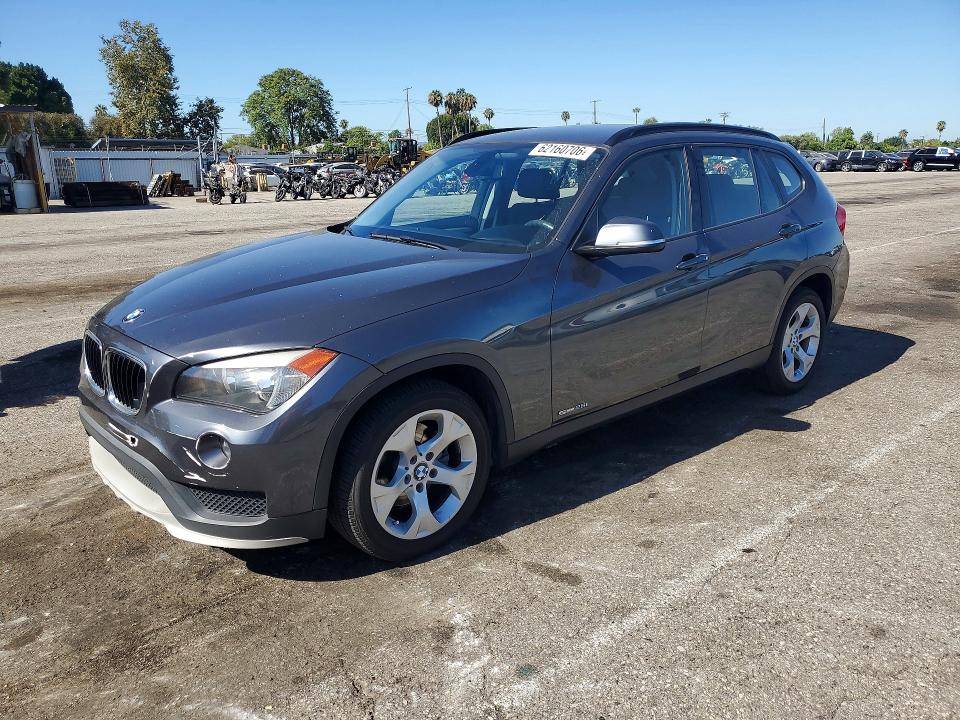 2015 Bmw X1 მანქანა იყიდება აუქციონზე, vin: WBAVM1C50FV317017, აუქციონის ნომერი: 62160706