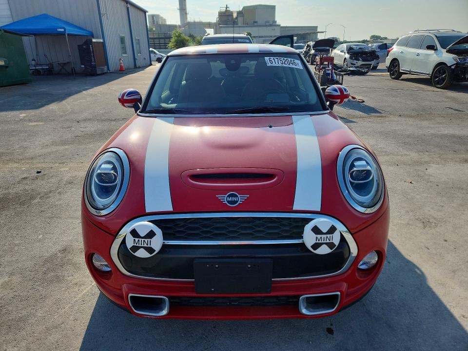 61752046 :رقم المزاد ، WMWXP7C56K2A52153 vin ، 2019 Mini Cooper مزاد بيع