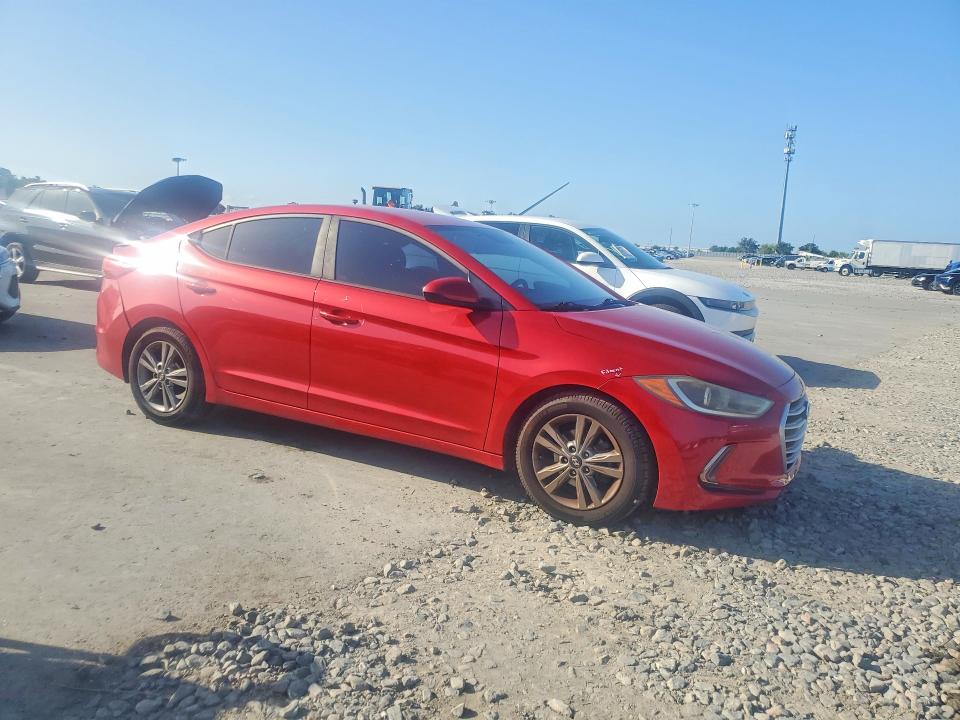 61369476 :رقم المزاد ، 5NPD84LF2HH020511 vin ، 2017 Hyundai Elantra مزاد بيع