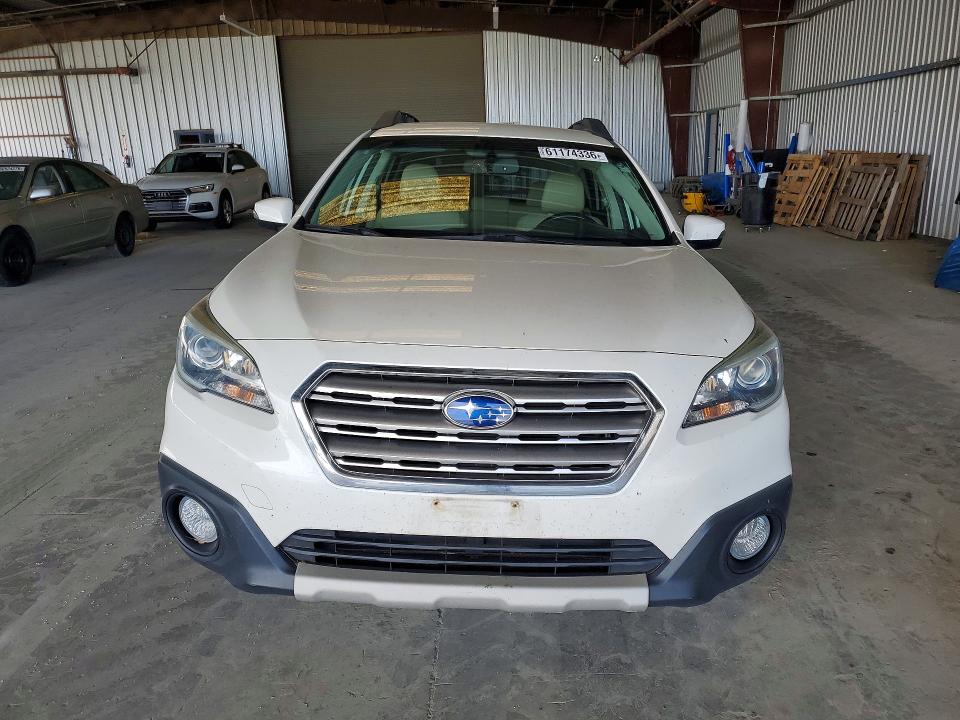Продажа на аукционе авто 2015 Subaru Outback, vin: 4S4BSBJC6F3221077, номер лота: 61174336