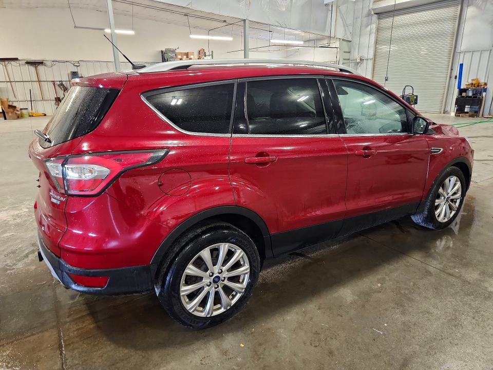 2017 Ford Escape მანქანა იყიდება აუქციონზე, vin: 1FMCU9J95HUA48810, აუქციონის ნომერი: 62632346