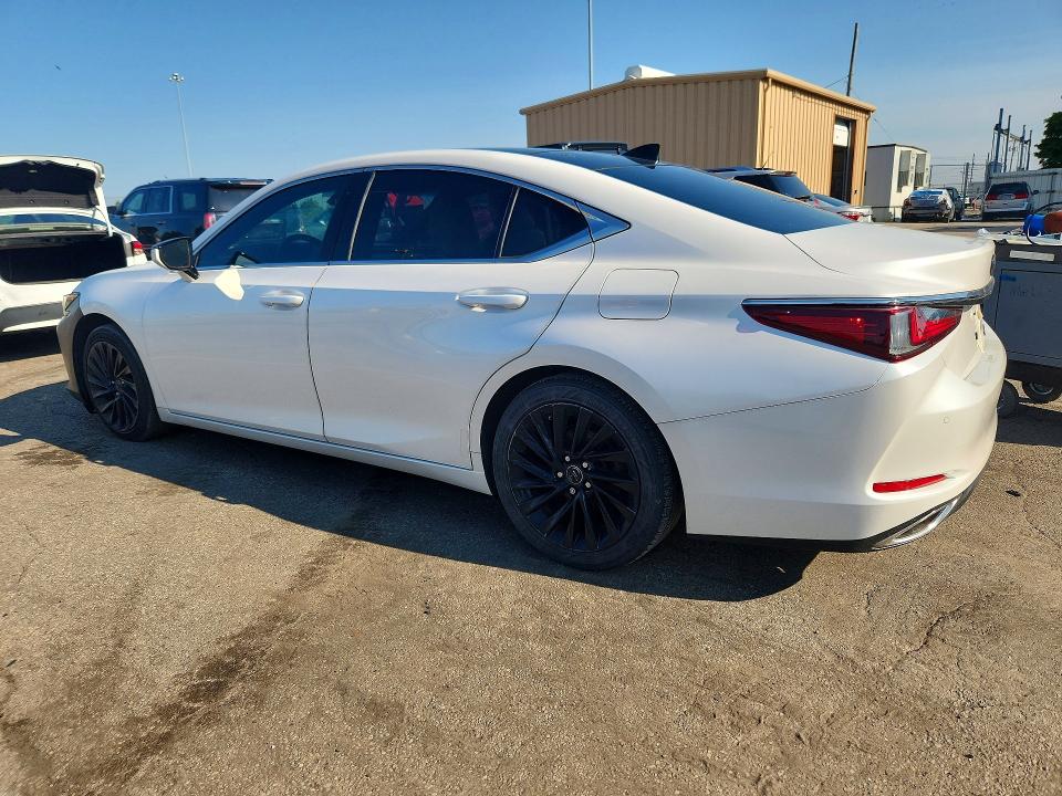 59740306 :رقم المزاد ، 58ABZ1B17KU027609 vin ، 2019 Lexus Es مزاد بيع
