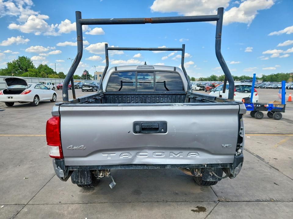 60425696 :رقم المزاد ، 3TMDZ5BN6HM019870 vin ، 2017 Toyota Tacoma مزاد بيع
