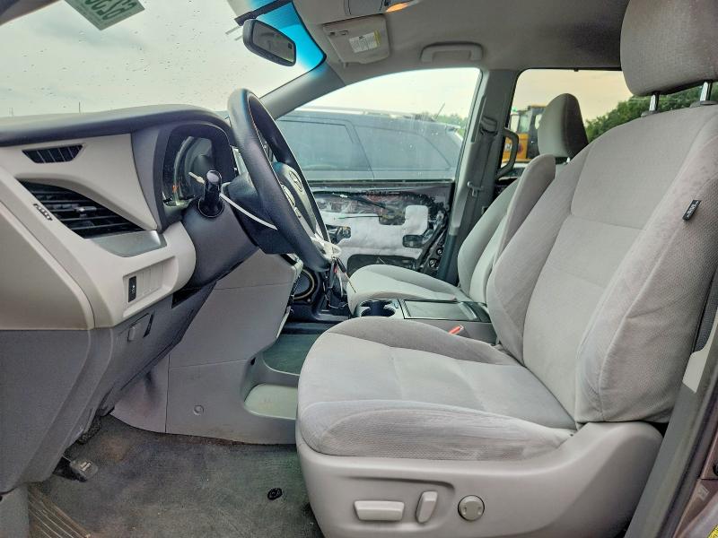 Продаж на аукціоні авто 2015 Toyota Sienna, vin: 5TDJK3DCXFS102058, номер лоту: 62389306