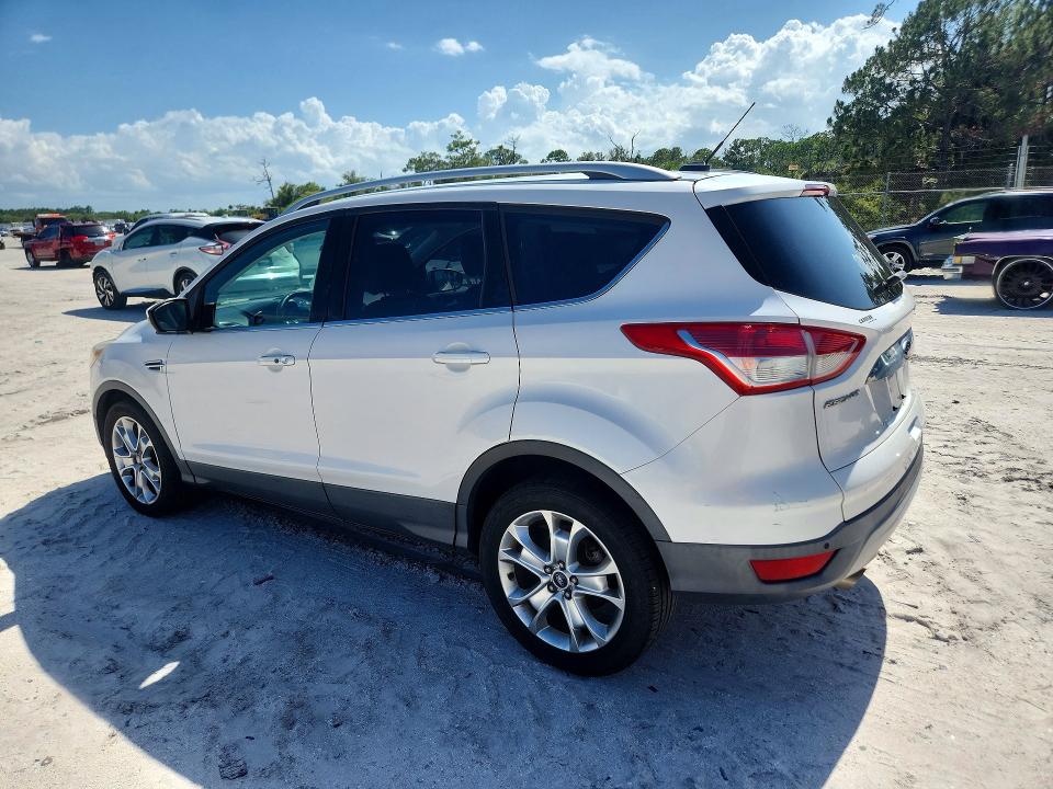 2015 Ford Escape მანქანა იყიდება აუქციონზე, vin: 1FMCU0JX7FUA66894, აუქციონის ნომერი: 62128576
