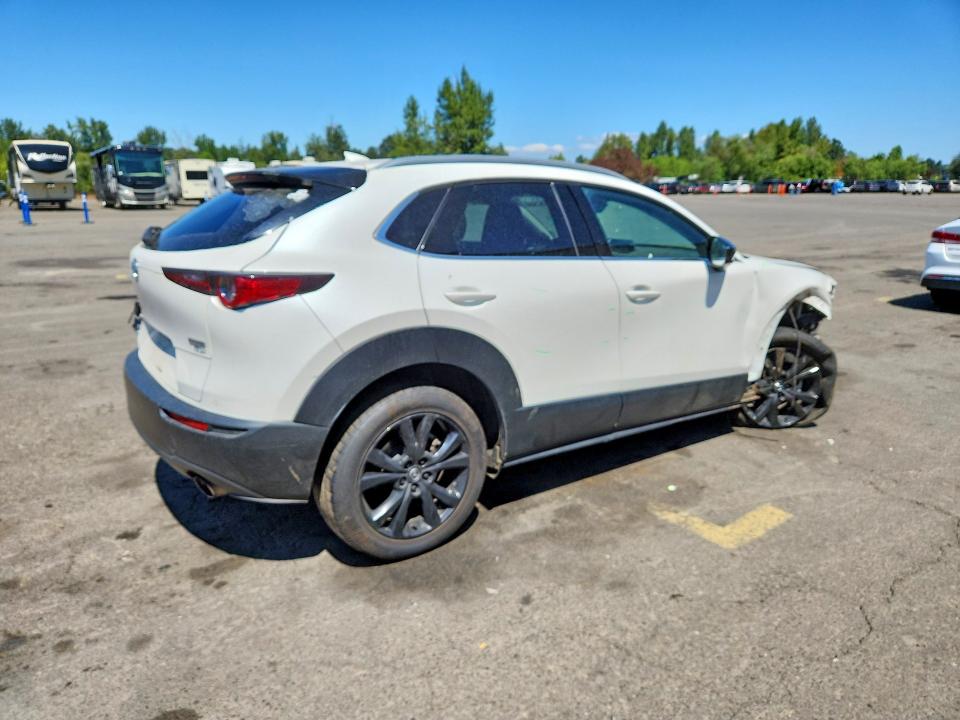 Продаж на аукціоні авто 2022 Mazda Cx-30, vin: 3MVDMBEY6NM435513, номер лоту: 61890626