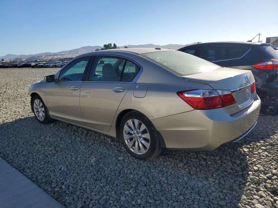 2014 Honda Accord მანქანა იყიდება აუქციონზე, vin: 1HGCR2F89EA104825, აუქციონის ნომერი: 61056456