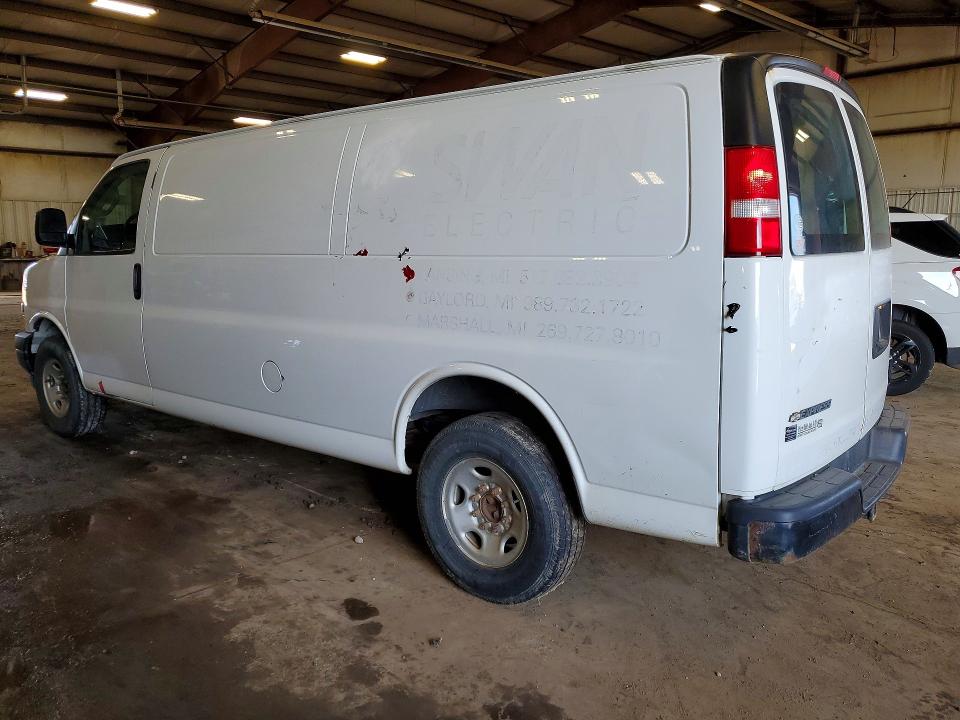 59132266 :رقم المزاد ، 1GCWGBFP9J1257014 vin ، 2018 Chevrolet Express G2500 مزاد بيع