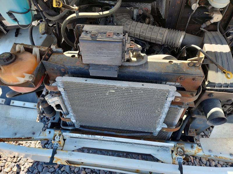 60618396 :رقم المزاد ، 1F65F5KY9F0A08761 vin ، 2015 Ford F59 مزاد بيع