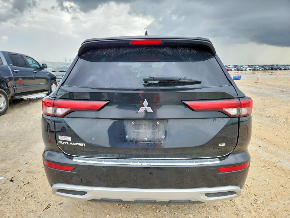 Продажа на аукционе авто 2022 Mitsubishi Outlander, vin: JA4J3UA80NZ022150, номер лота: 61424206