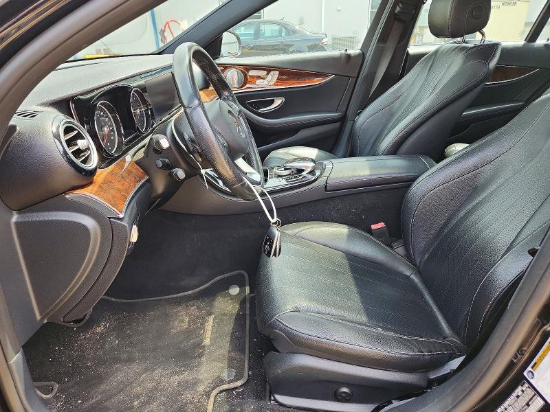 62074456 :رقم المزاد ، WDDZF4KB7HA022956 vin ، 2017 Mercedes-benz E مزاد بيع
