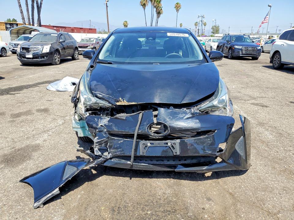 Auction sale of the 2018 Toyota Prius, vin: JTDKBRFUXJ3593884, lot number: 59910576
