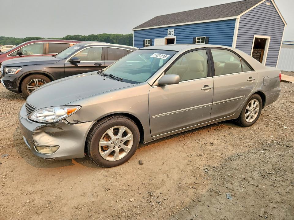 59621816 :رقم المزاد ، 4T1BE30K85U502795 vin ، 2005 Toyota Camry مزاد بيع
