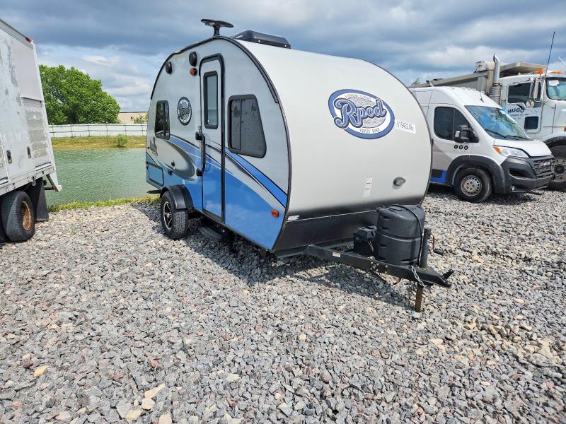 Продаж на аукціоні авто 2018 Foresriver R-pod, vin: 4X4TRP716JL019009, номер лоту: 61943246