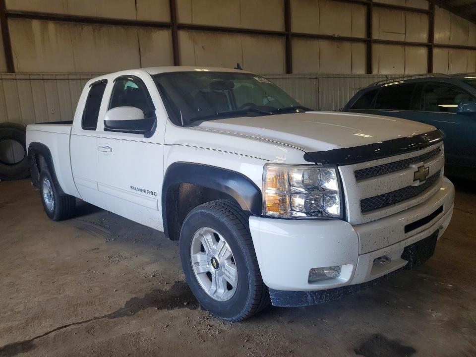 85773145 :رقم المزاد ، 1GCRKSE39BZ216833 vin ، 2011 Chevrolet Silverado مزاد بيع