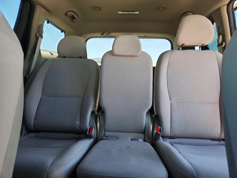 59865216 :رقم المزاد ، KNDMB5C12G6092961 vin ، 2016 Kia Sedona مزاد بيع