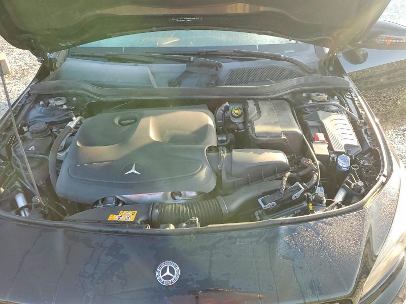 61718796 :رقم المزاد ، WDDSJ4EB3JN671096 vin ، 2018 Mercedes-benz Cla مزاد بيع
