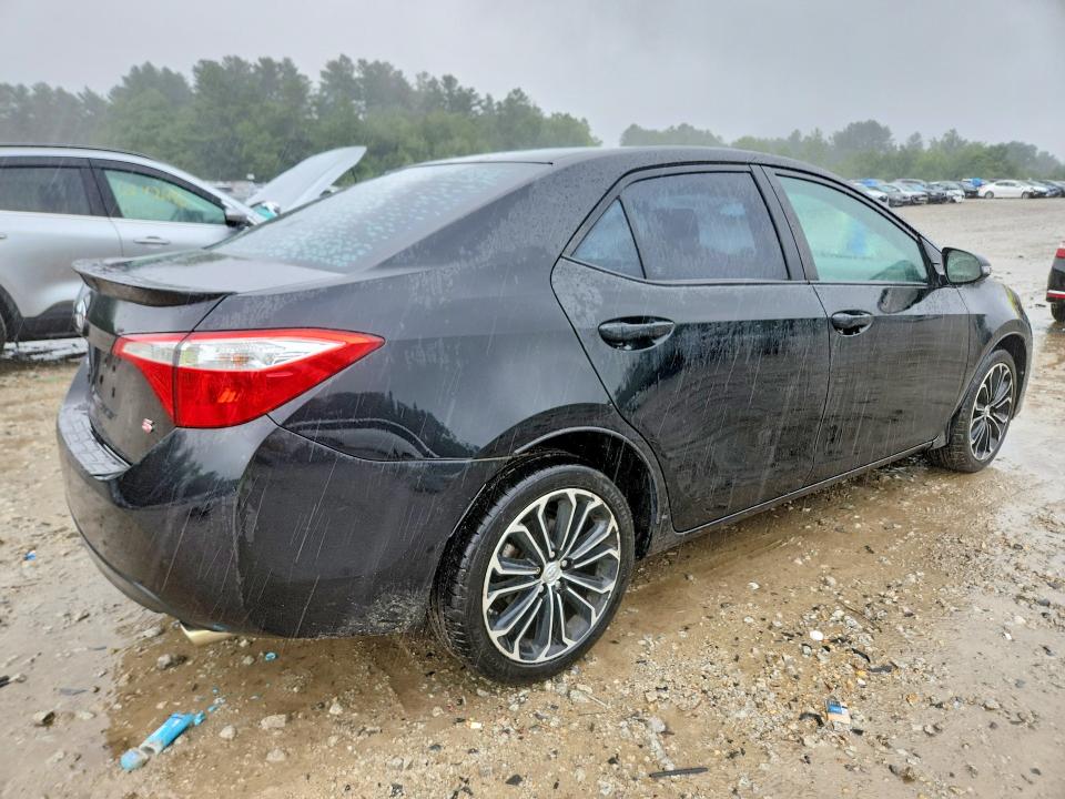 63141576 :رقم المزاد ، 2T1BURHE8FC359757 vin ، 2015 Toyota Corolla مزاد بيع