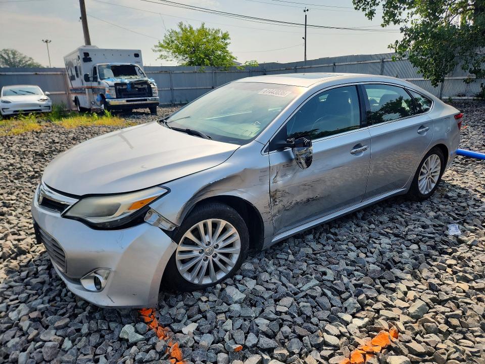 2015 Toyota Avalon Hybrid მანქანა იყიდება აუქციონზე, vin: 4T1BD1EB9FU042290, აუქციონის ნომერი: 61443036