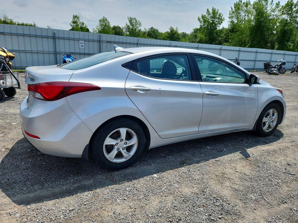 62048586 :رقم المزاد ، KMHDH4AE0FU328902 vin ، 2015 Hyundai Elantra مزاد بيع