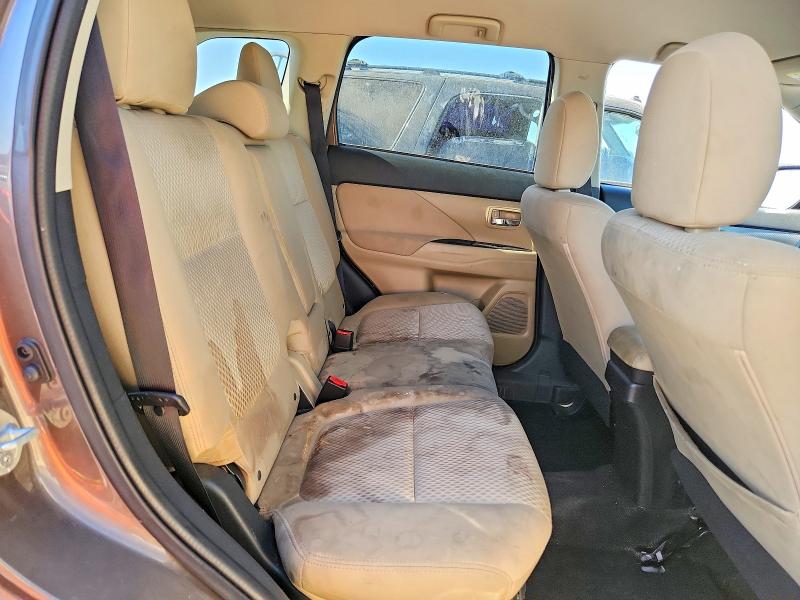 Продаж на аукціоні авто 2016 Mitsubishi Outlander, vin: JA4AD3A38GZ013372, номер лоту: 61440616