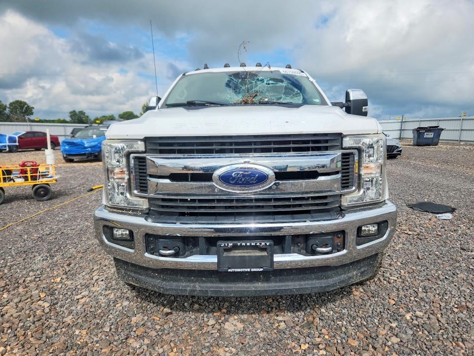 60750696 :رقم المزاد ، 1FT7W2B62KEC02953 vin ، 2019 Ford F250 مزاد بيع